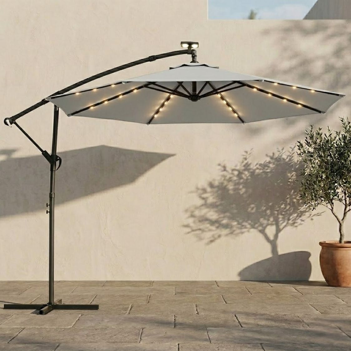 Ampelschirm 3×3 m mit Integrierter LED-Beleuchtung – 360° Verstellbar für Terrasse & Garten