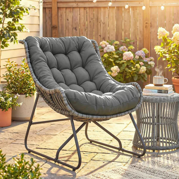 Stilvoller Rattan Gartensessel mit Komfortablem Kissen für den Außenbereich – Grau