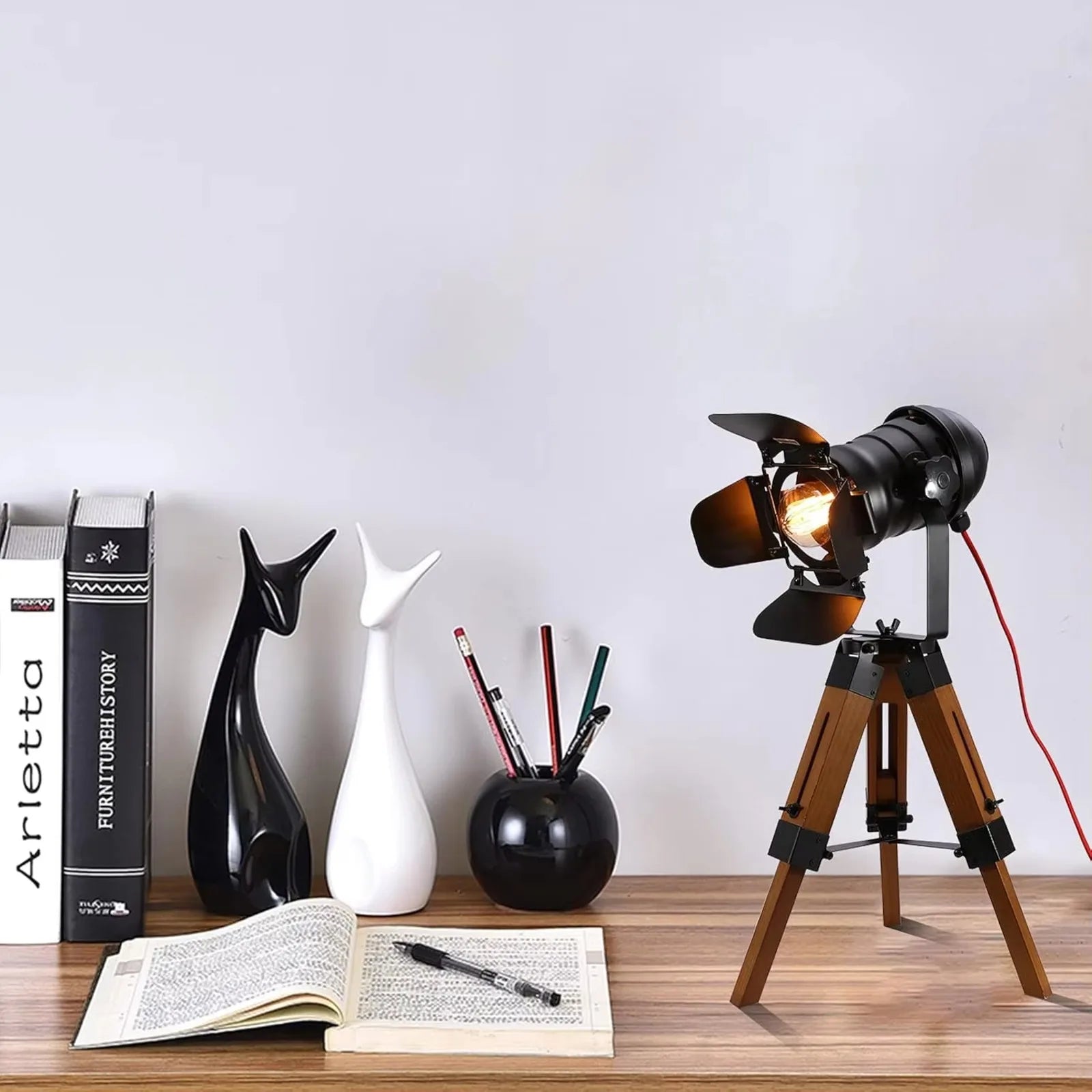 Retro Treibein Tischlampe Cinema – Industrielles Design